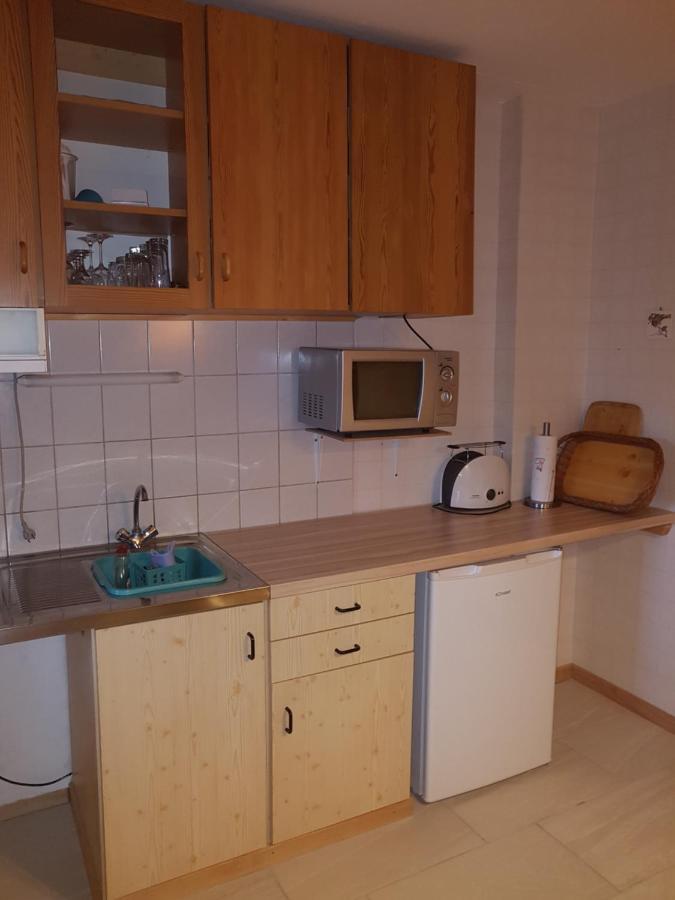 Pension Zum Weissen Hirsch Reitwein Exterior photo