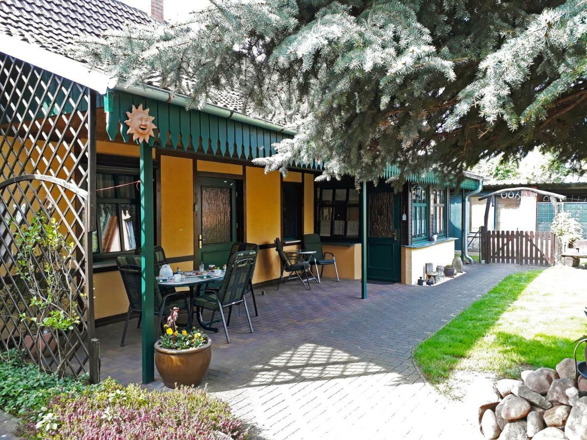 Pension Zum Weissen Hirsch Reitwein Exterior photo